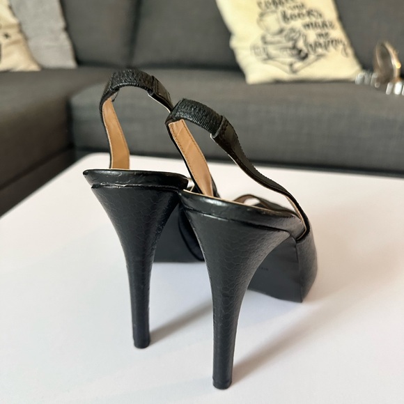 Guess peep toe heels - Picture 3 of 5